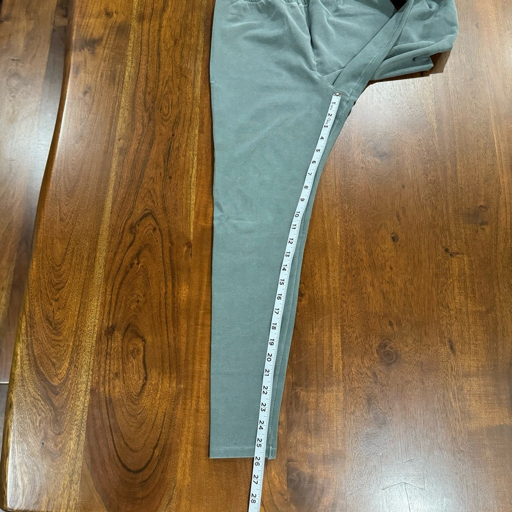 Skims Outdoor Leggings In Malachite Size Large - Picture 8 of 8